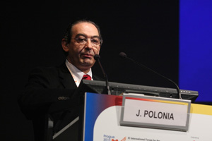 Jorge Polónia é professor associado do Departamento de Medicina da FMUP.