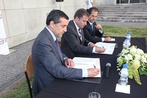 A assinatura do protocolo entre a FEUP e a BERD aconteceu no dia 28 de julho
