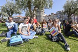 Universidade do Porto reitera proibição de praxes abusivas